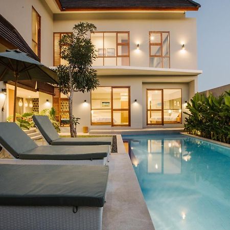 Vasudha Hostel Canggu Esterno foto
